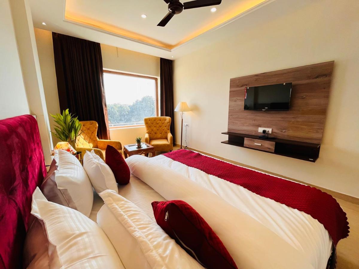 Ganges Blossam - A Four Star Luxury Hotel & Resort หริทวาร ภายนอก รูปภาพ