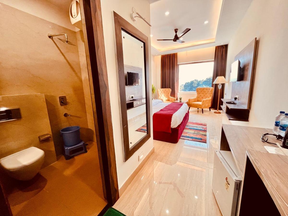 Ganges Blossam - A Four Star Luxury Hotel & Resort หริทวาร ภายนอก รูปภาพ