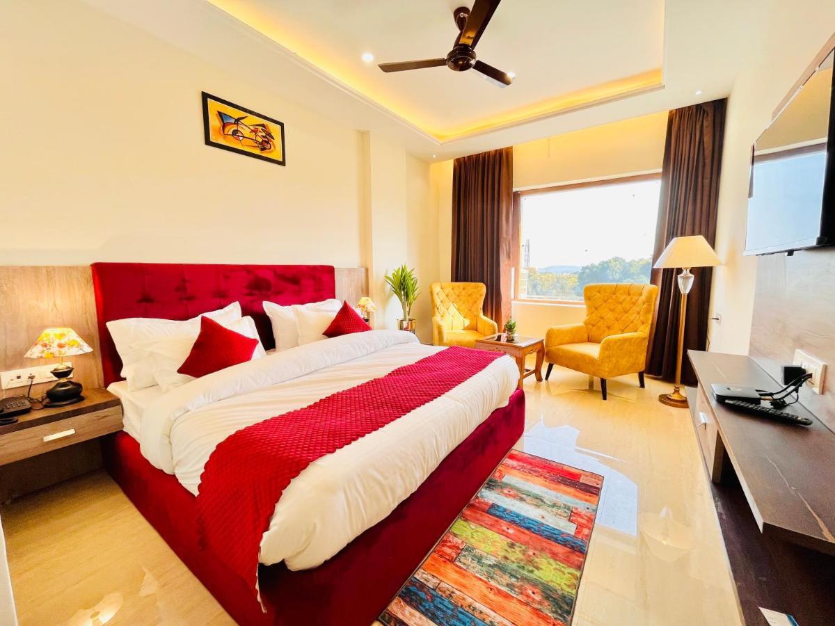 Ganges Blossam - A Four Star Luxury Hotel & Resort หริทวาร ภายนอก รูปภาพ